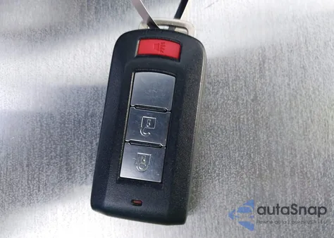 2017 Mitsubishi Outlander Se z USA, uszkodzony, nr VIN JA4AD3A38HZ043845